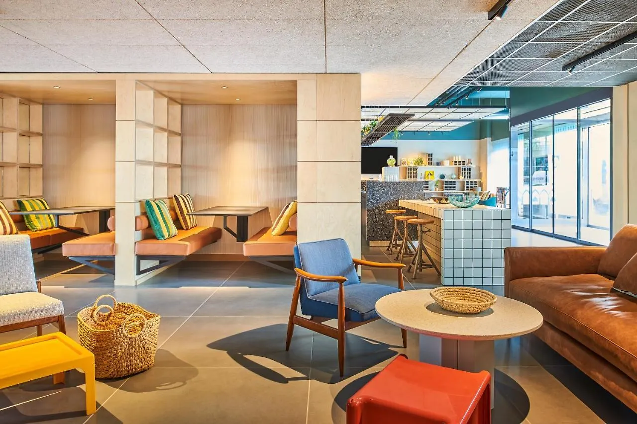 Ibis Budget Porte De La Chapelle - Arena 2*