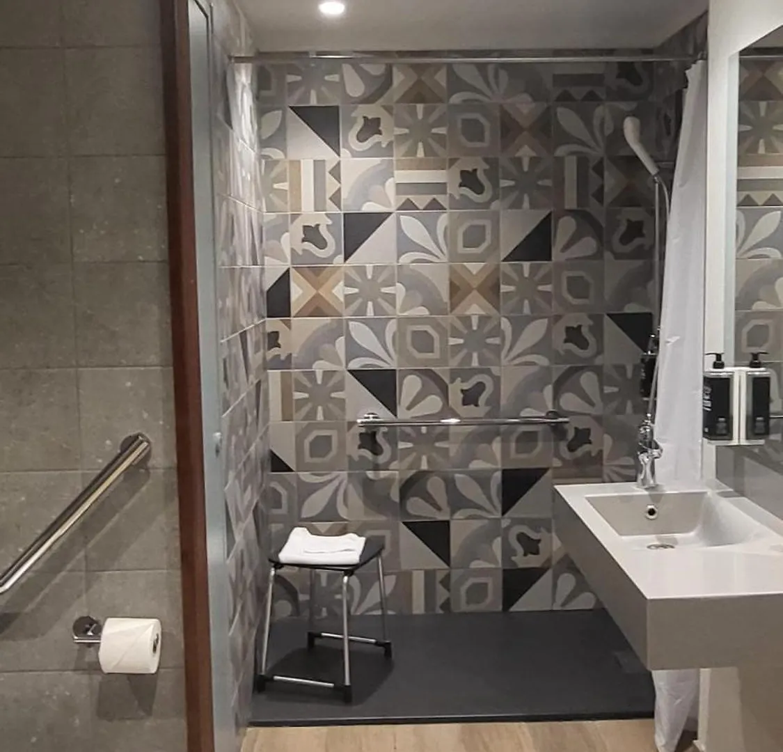 Ibis Budget Porte De La Chapelle - Arena Hotel 2*